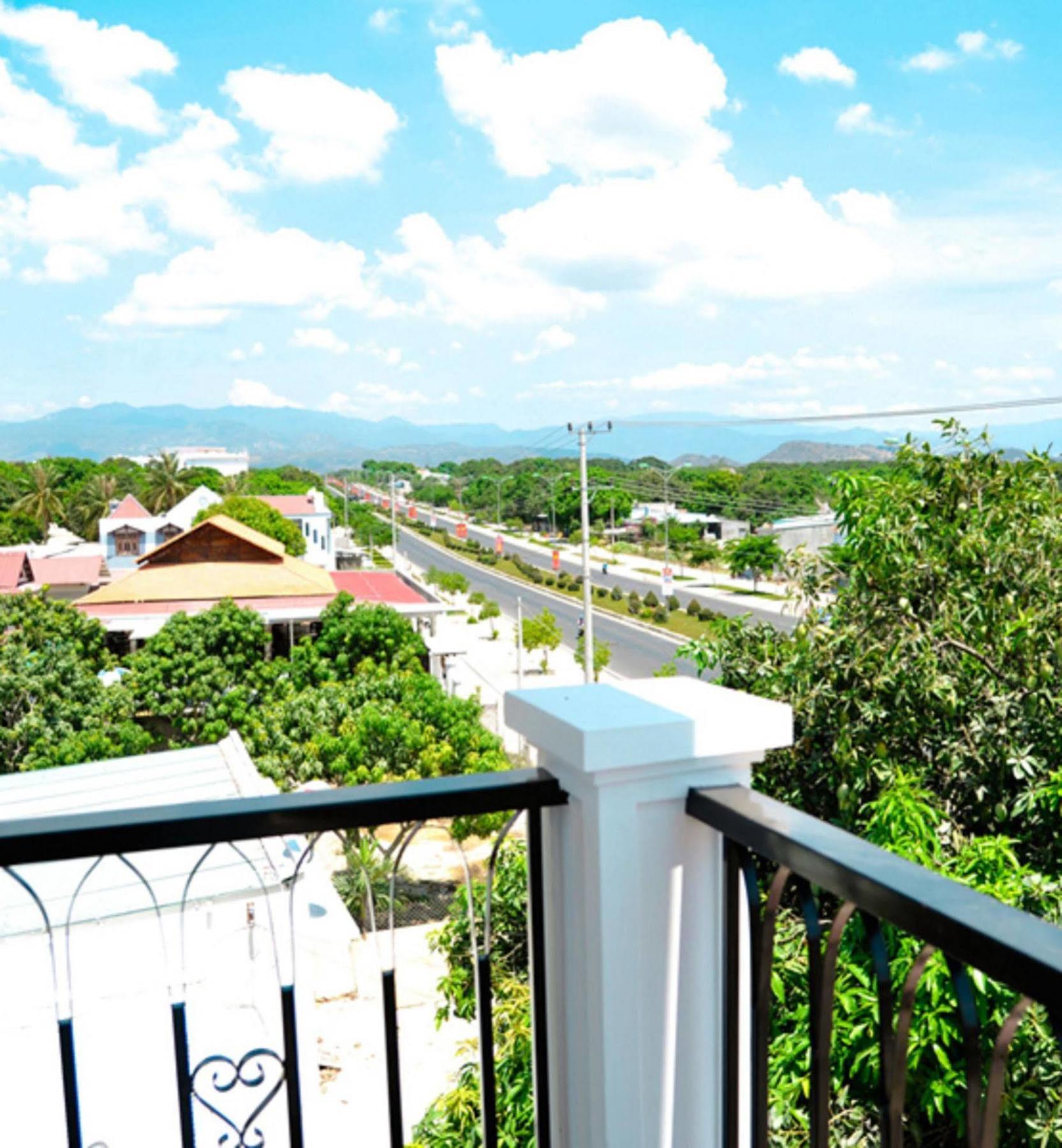 Allure Hotel Thuy Trieu Buitenkant foto