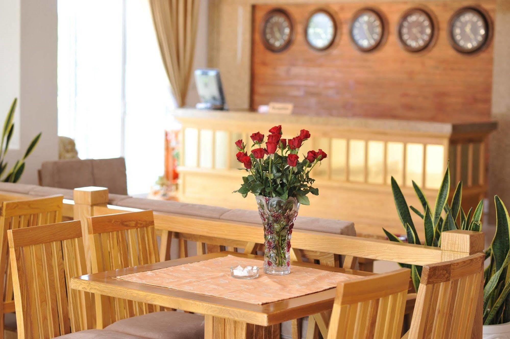 Allure Hotel Thuy Trieu Buitenkant foto